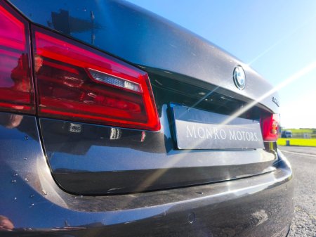 2017 BMW 5-Series - photo 6