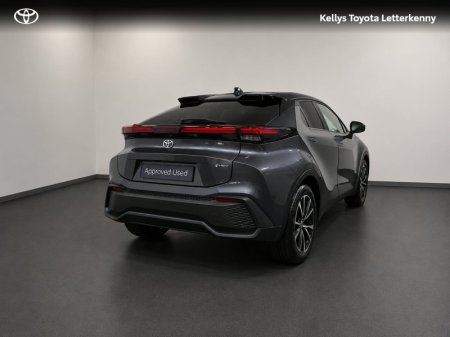 2026 Toyota C-HR - photo 2