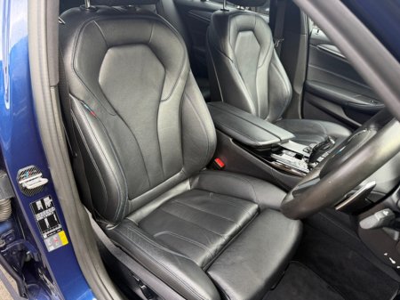 2019 BMW 5-Series - photo 17