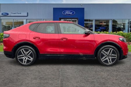 2026 Ford Capri - photo 3