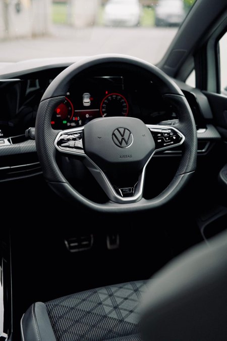 2024 Volkswagen Golf - photo 9