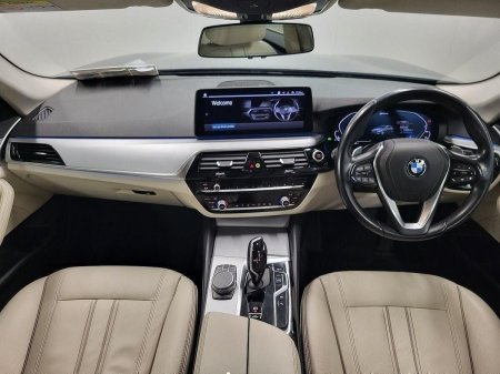 2021 BMW 5-Series - photo 4