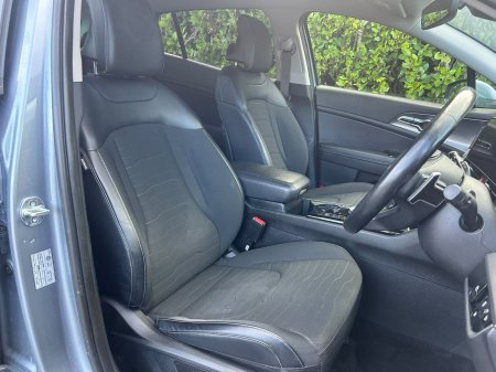 2023 Kia Sportage - photo 13