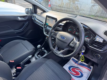 2018 Ford Fiesta - photo 10