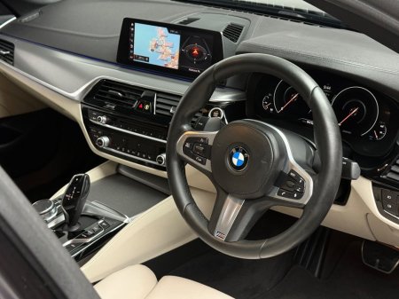 2018 BMW 5-Series - photo 9