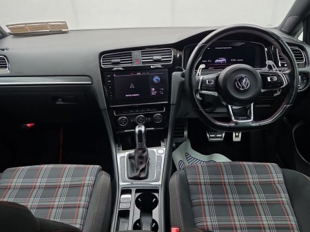 2018 Volkswagen Golf - photo 3