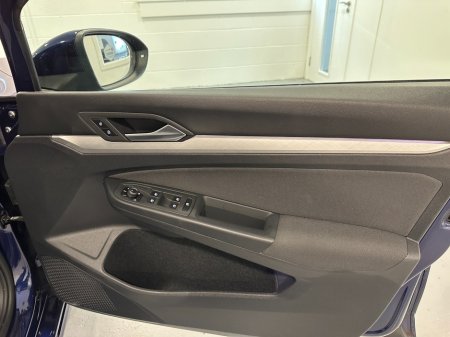2022 Volkswagen Golf - photo 23