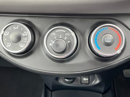2020 Toyota Yaris - photo 10