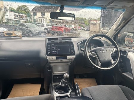 2021 Toyota Land Cruiser - photo 8