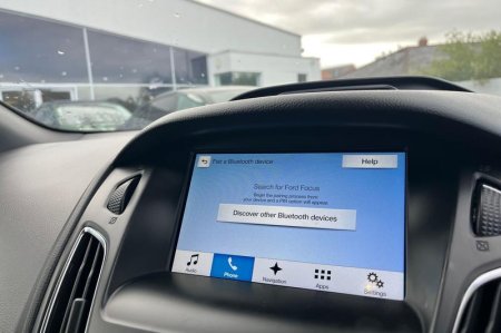 2017 Ford Focus - photo 32