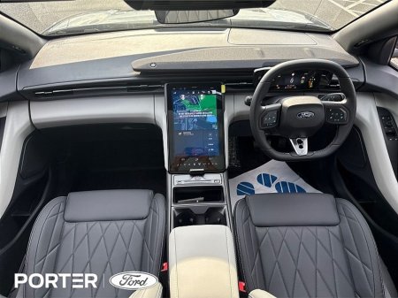 2026 Ford Capri - photo 2