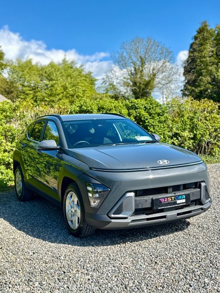 2025 Hyundai KONA - photo 2