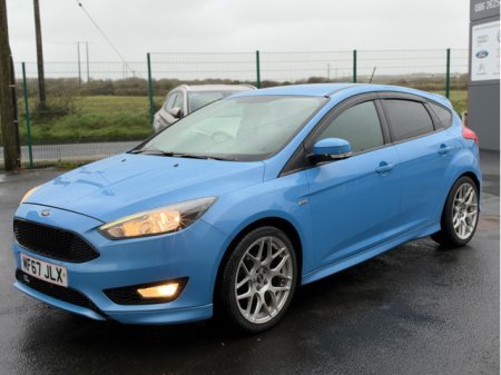 2017 Ford Focus - photo 2