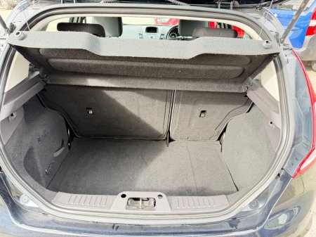 2013 Ford Fiesta - photo 13