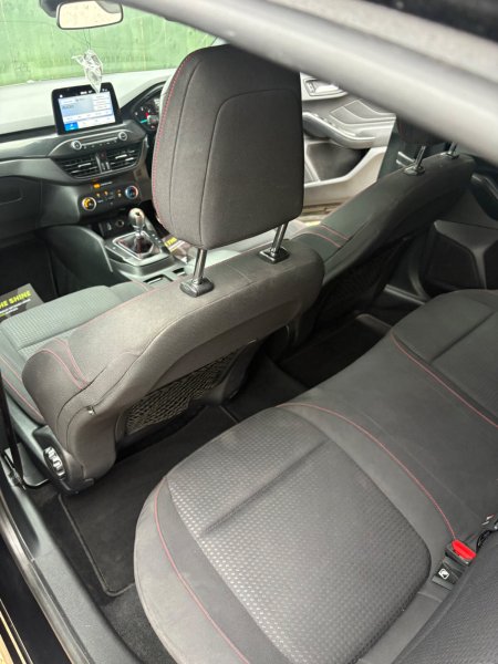 2019 Ford Focus - photo 14