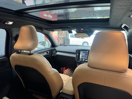 2022 Volvo XC40 - photo 17