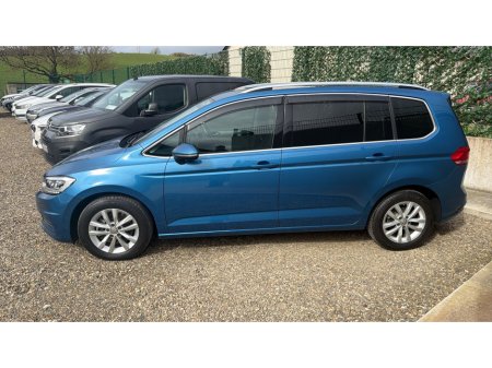 2019 Volkswagen Touran - photo 2