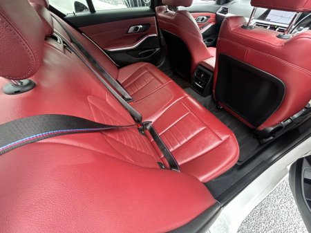 2022 BMW 3-Series - photo 31