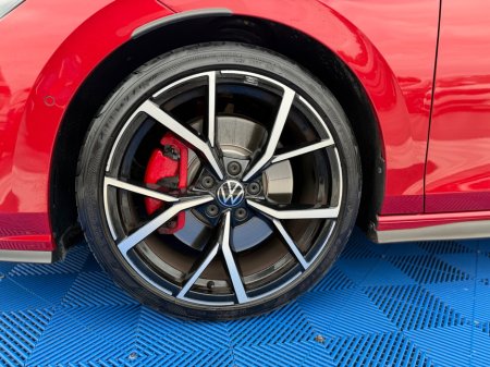 2023 Volkswagen Golf - photo 12