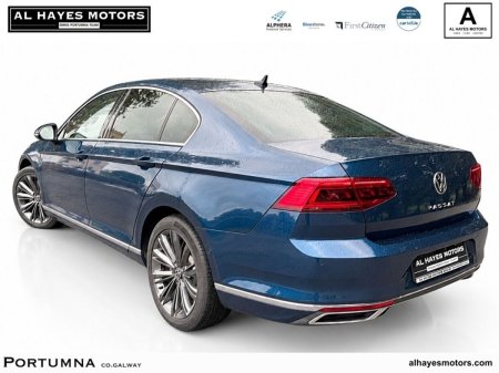 2021 Volkswagen Passat - photo 3