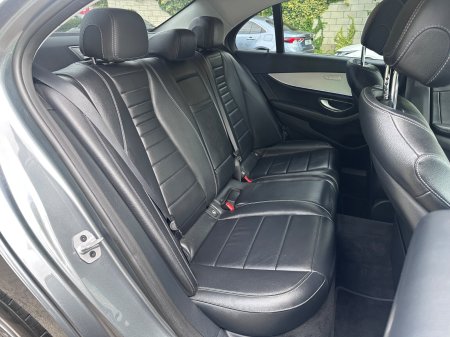 2021 Mercedes-Benz E-Class - photo 8