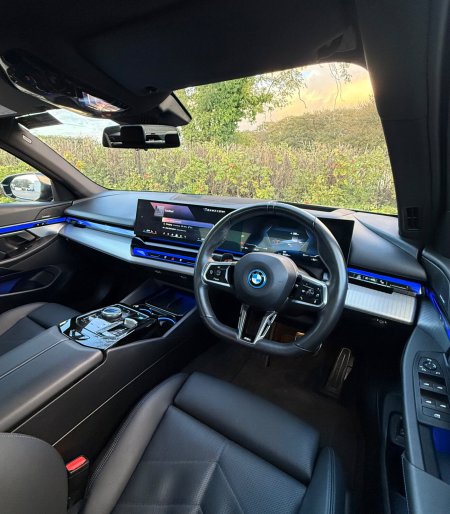 2023 BMW i5 - photo 12