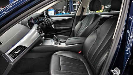 2017 BMW 5-Series - photo 19