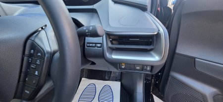 2025 Toyota Prius - photo 6
