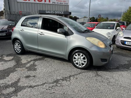 2007 Toyota Vitz - photo 4