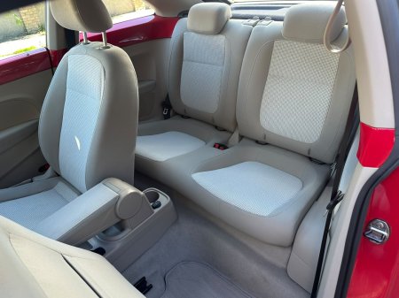2013 Volkswagen Beetle - photo 13