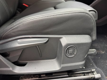 2024 Audi Q4 e-tron - photo 17
