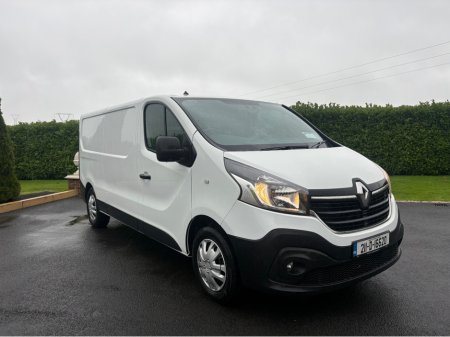 2021 Renault Trafic - photo 2