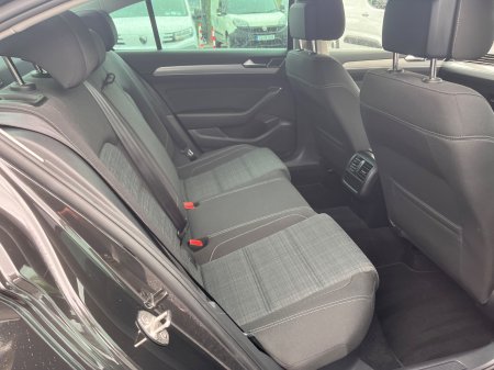 2020 Volkswagen Passat - photo 12