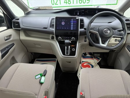 2018 Nissan Serena - photo 12