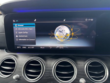 2018 Mercedes-Benz E-Class - photo 16
