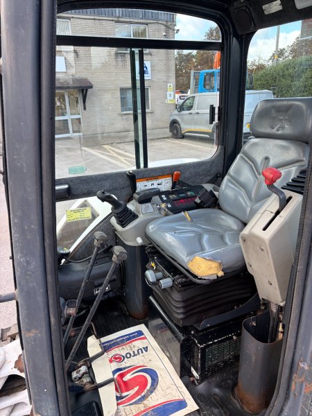 0 Bobcat  - photo 6