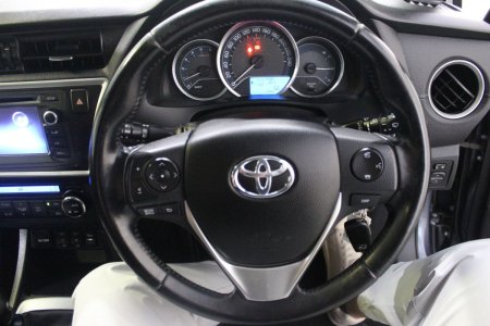 2015 Toyota Auris - photo 23