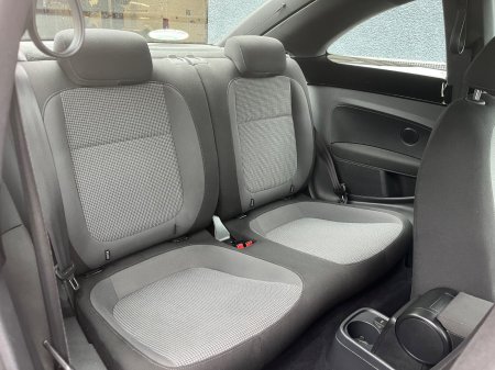 2015 Volkswagen Beetle - photo 14