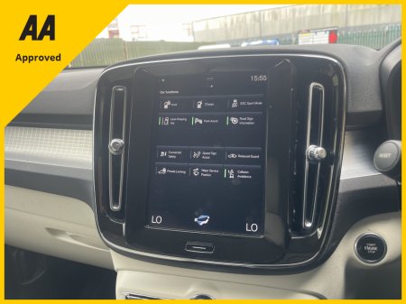 2022 Volvo XC40 - photo 6