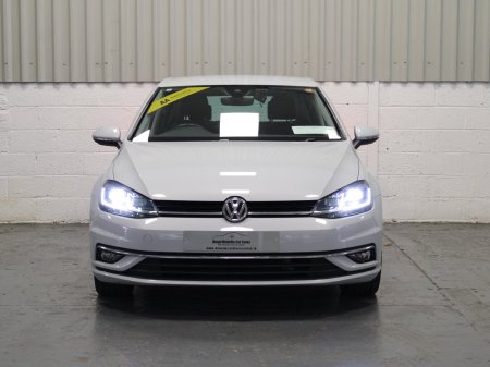 2019 Volkswagen Golf - photo 2