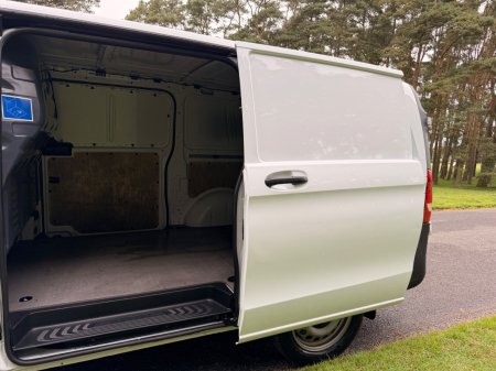 2021 Mercedes-Benz Vito - photo 24