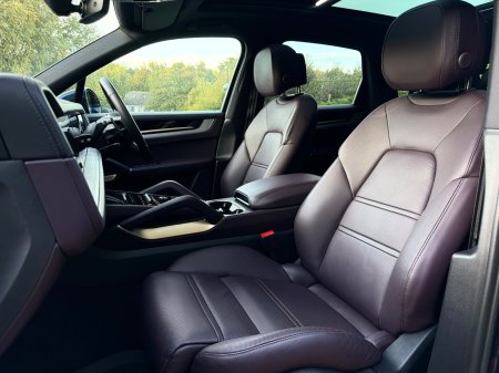 2024 Porsche Cayenne - photo 18