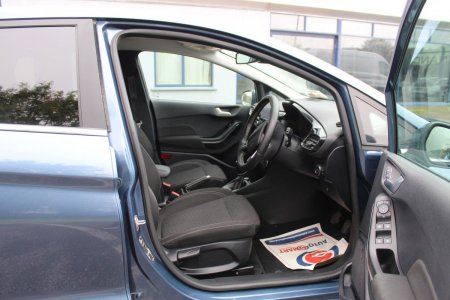 2023 Ford Fiesta - photo 6