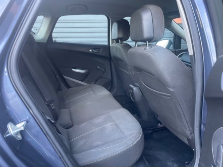 2010 Opel Astra - photo 10