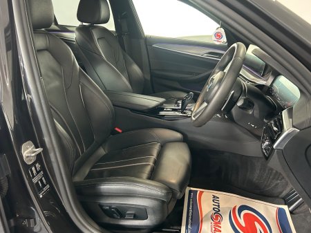 2020 BMW 5-Series - photo 15