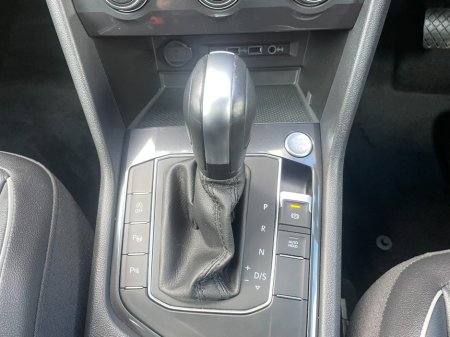 2020 Volkswagen Tiguan - photo 18