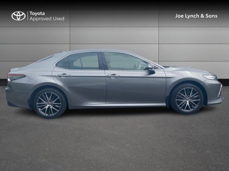 2023 Toyota Camry - photo 3