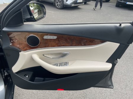 2017 Mercedes-Benz E-Class - photo 19
