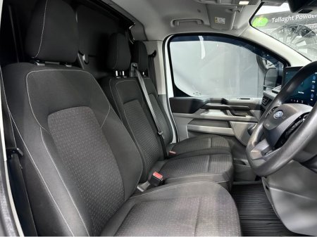 2024 Ford Transit Custom - photo 13