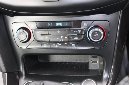 2018 Ford Focus - photo 19
